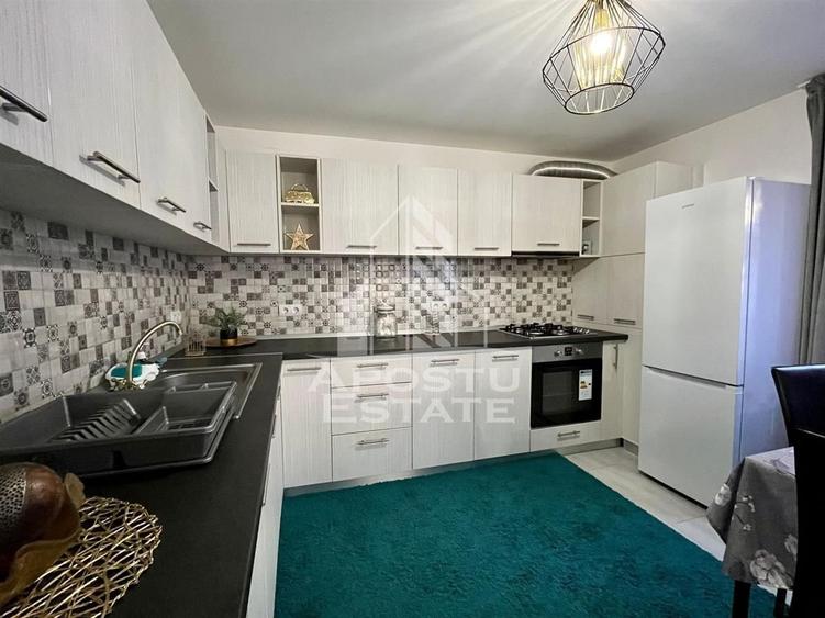 Casa la curte comuna, 4 camere, centrala proprie, complet renovata - 3