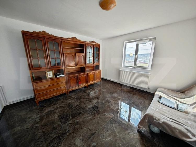 Casa cu 4 camere, 105 mp utili, cu garaj si 500 mp teren, zona Letcani - 3