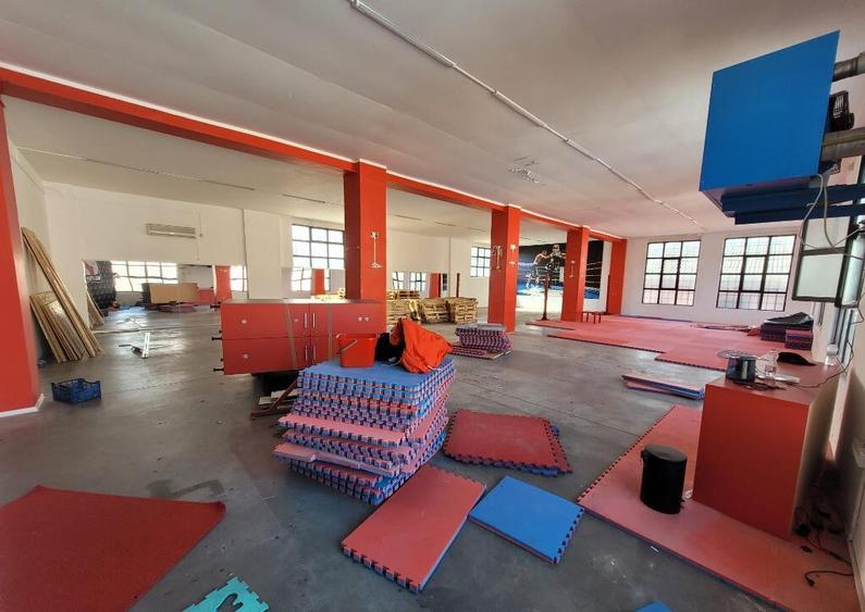 Inchiriez spatiu comercial zona Boul Rosu - ID : RH-40377-property - 11