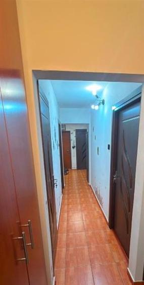 Apartament cu 4 camere decomandat în Herăstrău