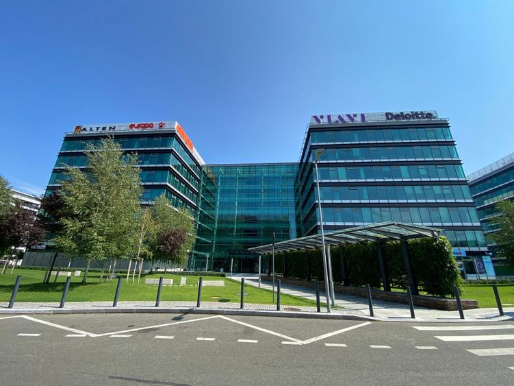 Spatiu comercial de inchiriat in Oregon Park - 1