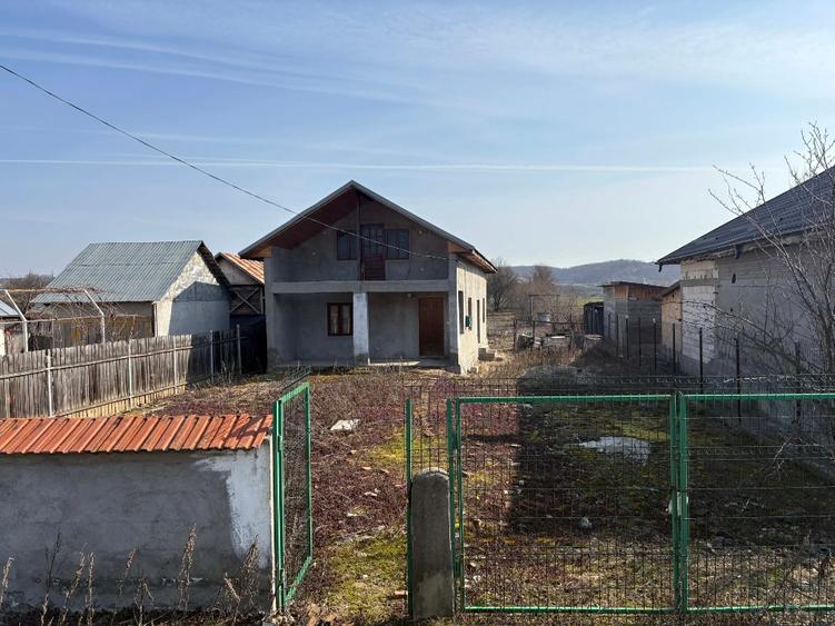 Vând casă nouă Bulzești Dolj  plus teren 3750mp - 1