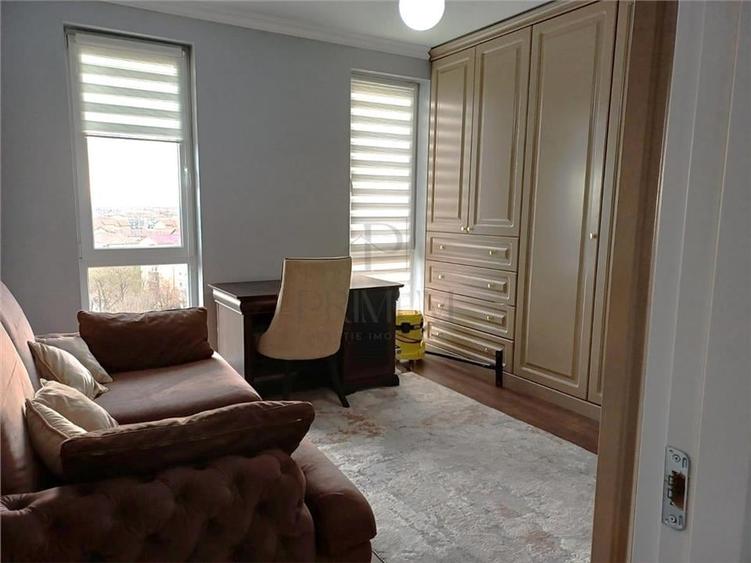 SOARELUI - BLOC NOU - LIFT - 3 cam LUX - 2 bai - incalzire pardoseala - PARCARE - 13