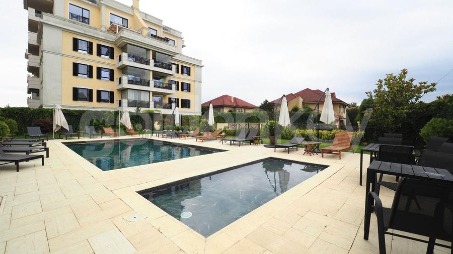 Apartament cu 4 camere semidecomandat, mobilat în Pipera