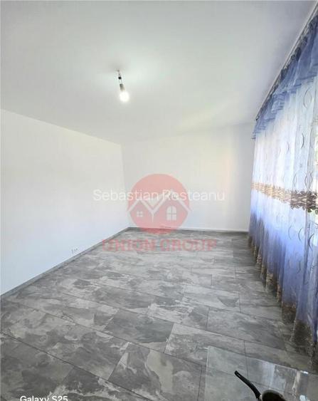 Apartament 2 Camere, Decomandat, Navodari
