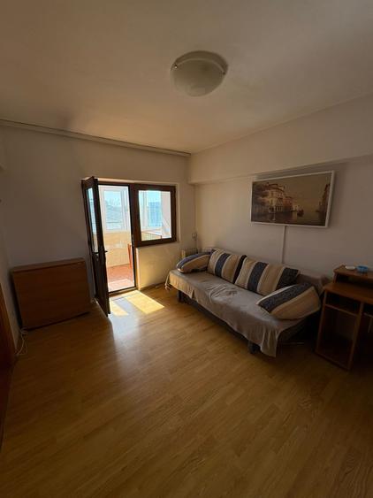 Garsoniera de vanzare - 35,75mp - central - 4