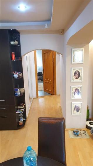 Bloc construit 1993, 3 cam etaj 1, 2 balcoane, Mobilat si Utilat decomandat Inde - 4