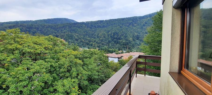 De vanzare in Sinaia apartament 3 camere in vila zona Platoul Izvor - 12