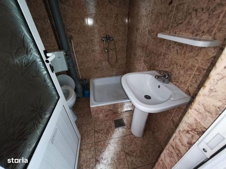 Spatiu Comercial, - 4