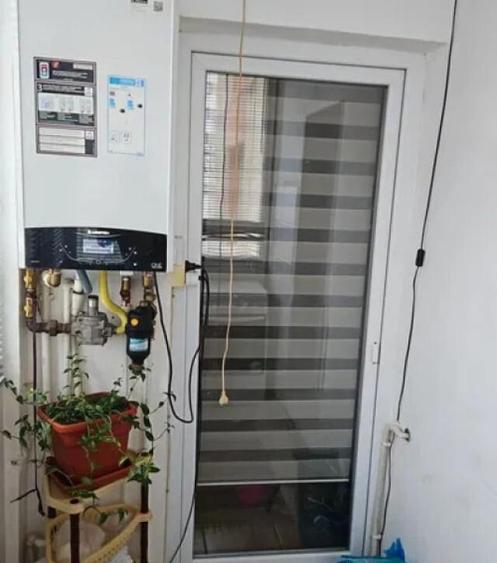 Apartament 2 camere,zona Rovine - 5