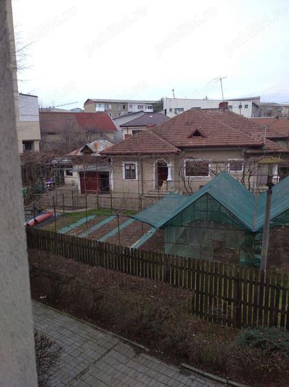 Vand casa si teren central Targoviste - 9