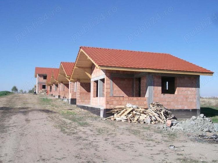 Ansamblul de case in Statiunea Turistica Tasnad - 1