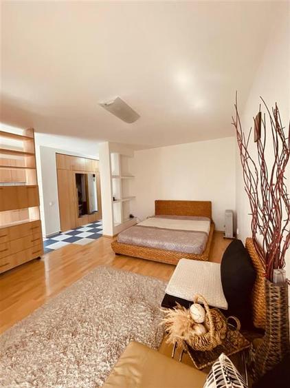 VANZARE GARSONIERA ZONA  MIRCEA VODA NERVA TRAIAN SECTOR 3 - 3