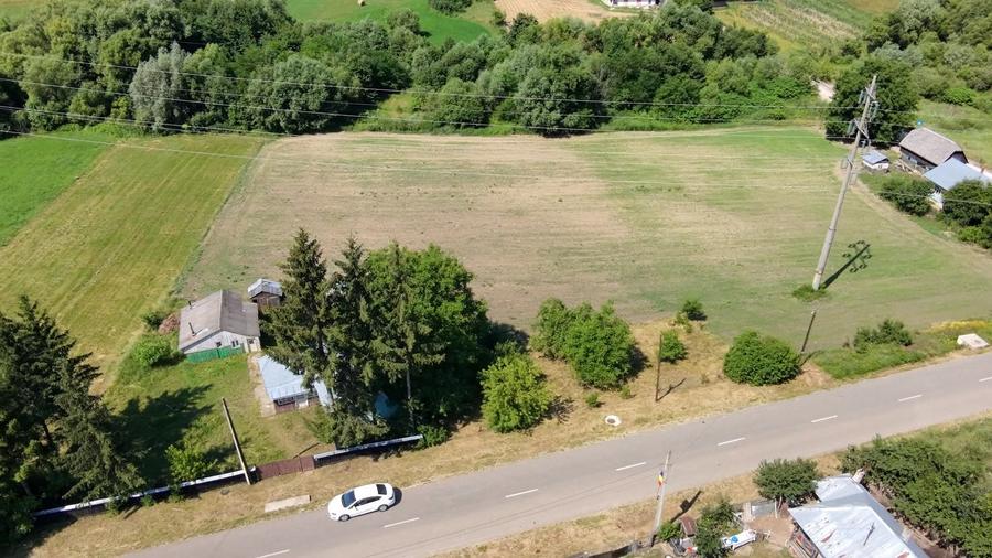 Teren agricol intravilan de 5421 mp, în Negrești (Dobreni)