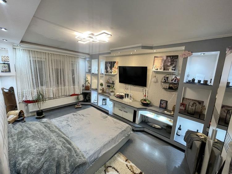 Apartament 3 camere decomandat, 96 mp, etaj 6/10 - 7