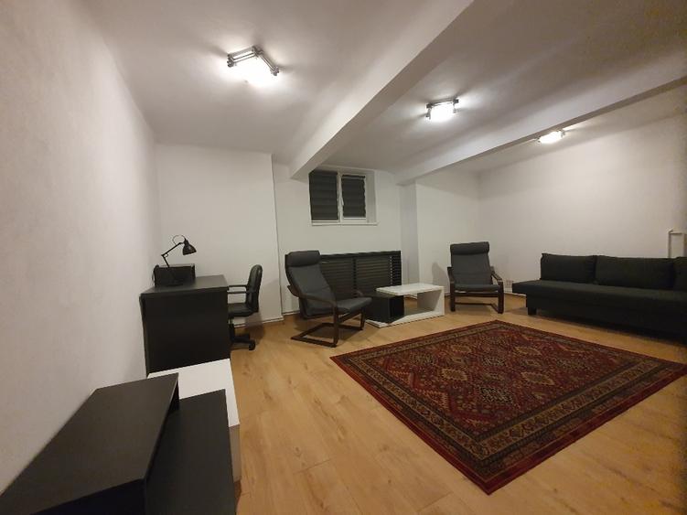 Apartament două camere, ultracentral, demisol, mobilat, loc de parcare  inclus - 2