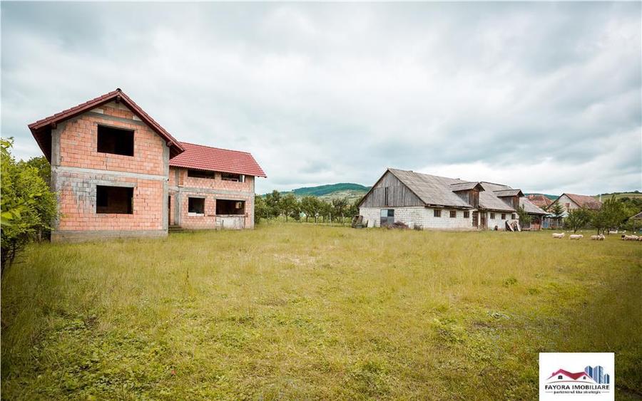 Casa de Zona Batos cu Oportunitati Maxime de Dezvoltare - 4