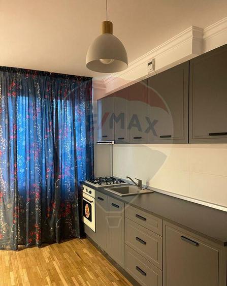 Apartament cu 3 camere de inchiriat in zona Rovine - 6