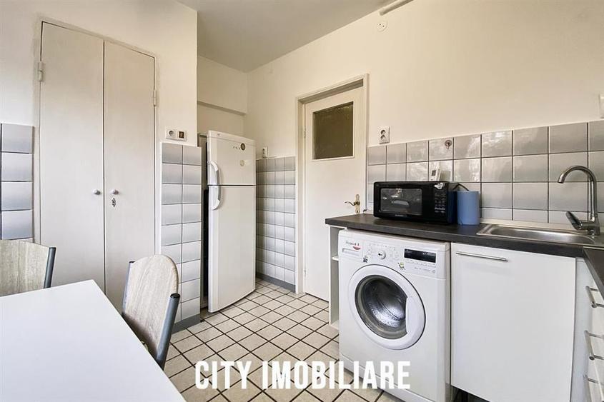 Apartament 2 camere decomandat, Iulius Mall - 11