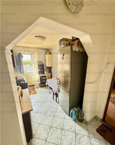 Apartament 2 camere, semidecomandat - zona Bartolomeu - 2