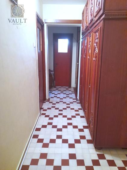 Apartament 4 camere  -Garaj de 17 ,25 mp-  5 minute metrou Romancierilor - 9