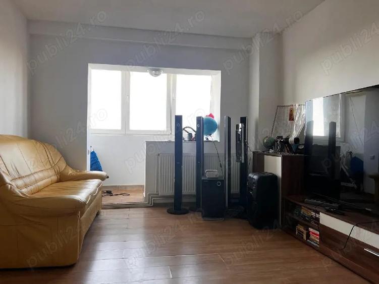 inchiriez artament 4 camere - 4