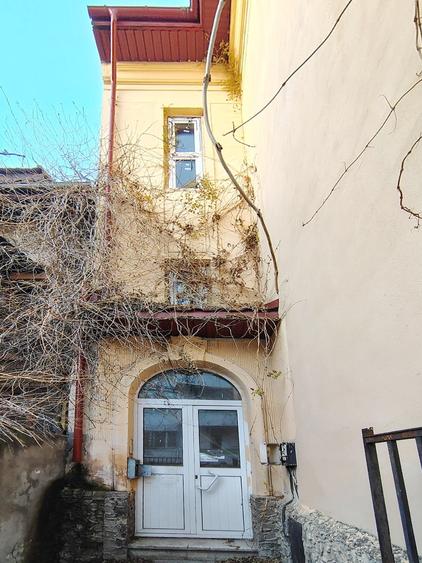 Investitie! Vila solida renovabila, zona de exceptie, 4 apartamente - 4