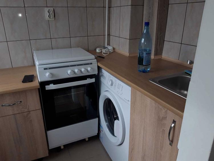 Inchiriez garsoniera zona Piata Sud - 1