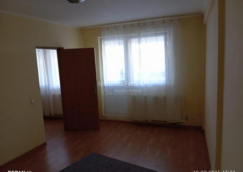 Metrou Aparatorii Patriei - 2 camere - ideal sediu firma - n