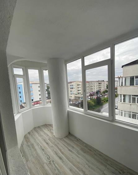 Apartament cu 2 camere decomandat în Exterior Vest