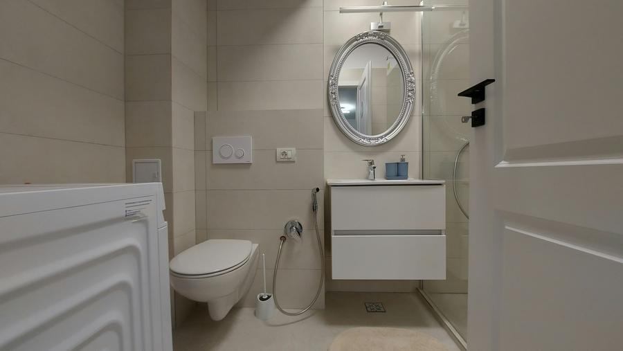 Apartament cu 2 camere decomandat în Berceni