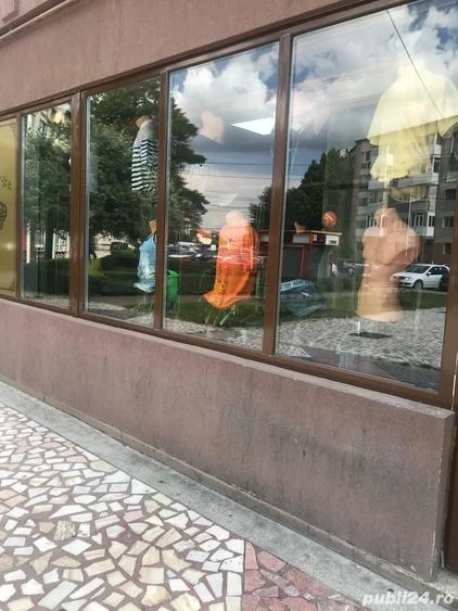 Spațiu comercial, de 100 mp, în Central
