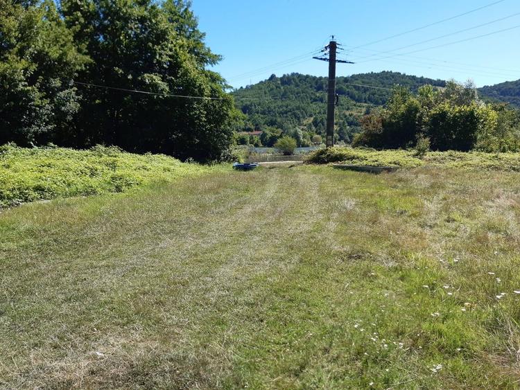 Teren Construcții intravilan de 3597 mp, în Eșelnița