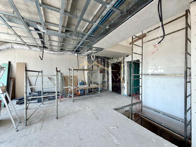 Apartament cu 5 camere decomandat în Herăstrău