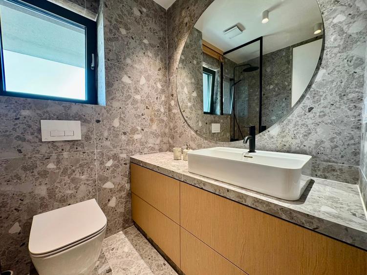 Apartament cu 3 camere decomandat în Pipera