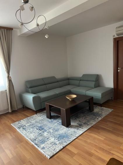 Apartament cu 2 camere semidecomandat în Nufărul