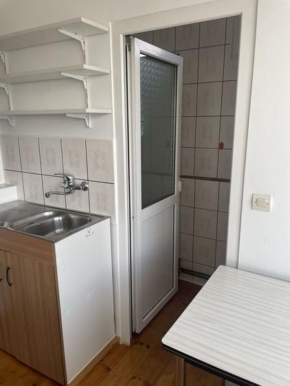 Garsonieră decomandată în Exterior Vest