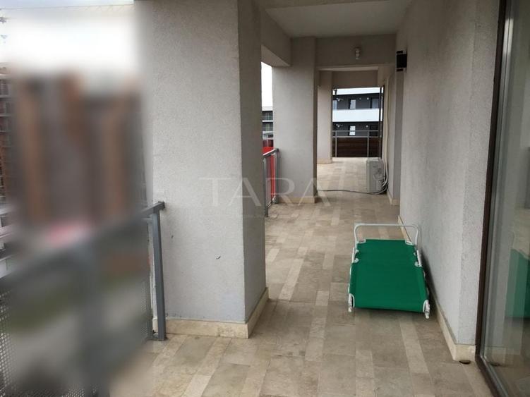 Apartament cu 4 camere decomandat în Bună Ziua