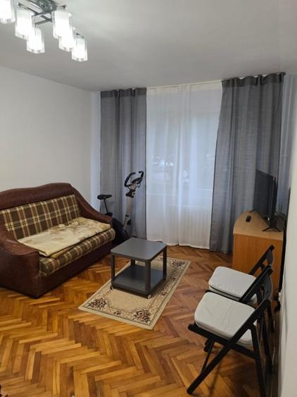 Garsonieră decomandată în Berceni