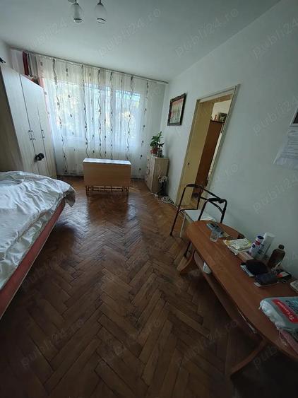 Vand apartament cu 2 camere in Hunedoara, Micro 4, parter . Pret 38000 EUR neg - 3