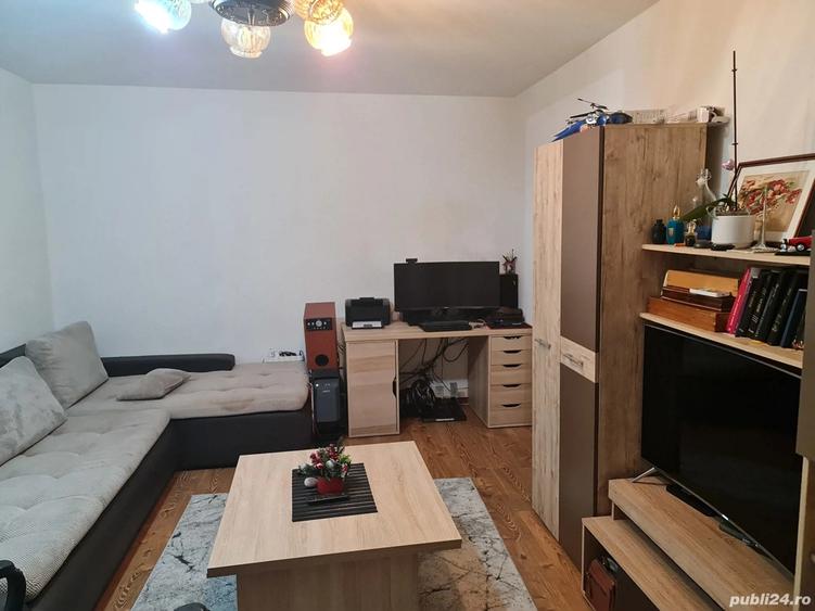 Apartament 3 camere de vanzare - 1