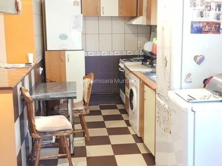 Bucuresti Noi , Statia Laminourului Bucuresti Noi , Statia Laminourului