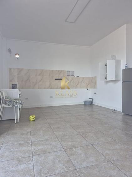 Spatiu Comercial de VANZARE – British Village, Tunari - 14