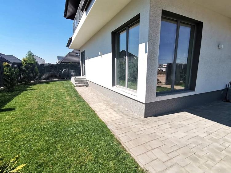 Vila individuala | Bucatarie mobilata, utilata | Tunari - 4