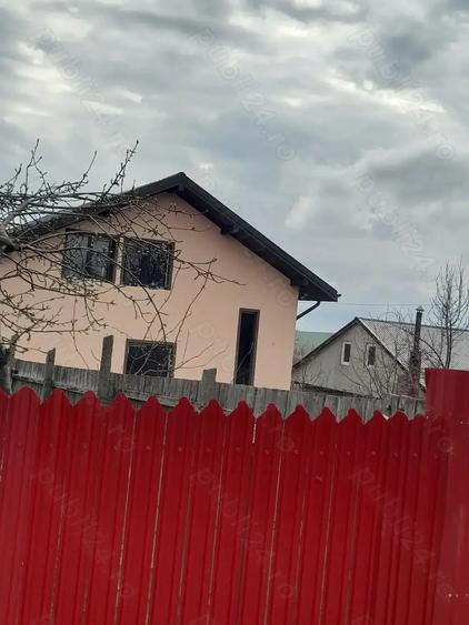 Casa de vanzare sau schimb cu apartament - 2