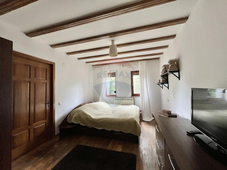 Casa de lemn cu teren generos de 1312 mp de vanzare in Fundulea - 16