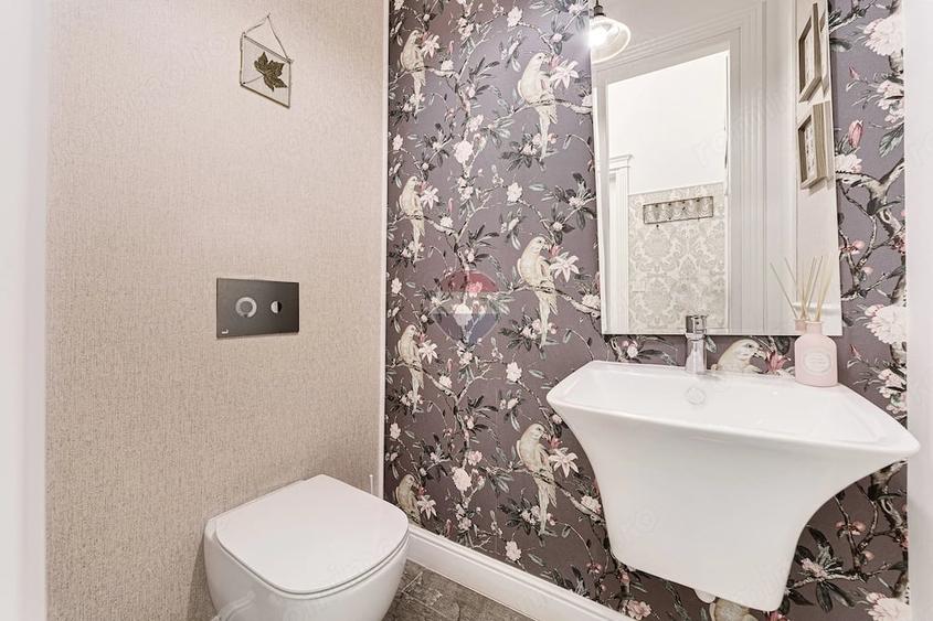 Apartament cu 3 camere semidecomandat în Ultracentral