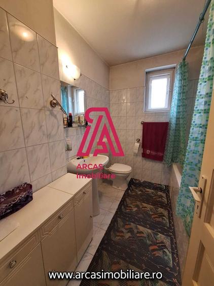 Casa de vanzare 7 camere, teren 1000 mp Sub Arini! - 13