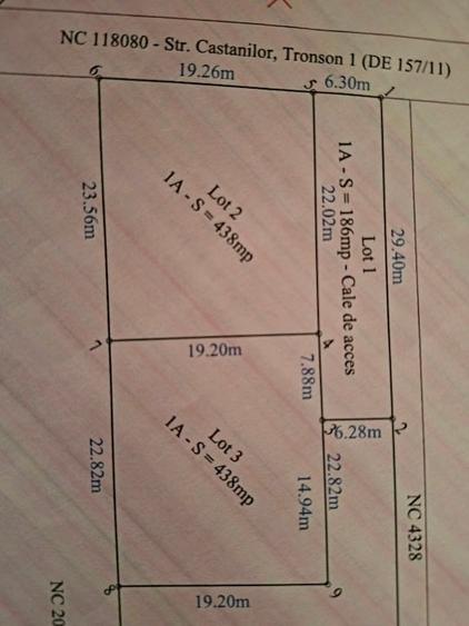 4 Loturi  de Teren  la intrare in Teghes    440 m  Lun 22  / Lat 20 - 4