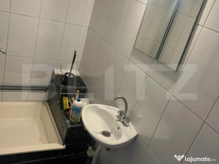 Garsoniera de vanzare in suprafata de 32 mp, zona Stadion, S - 2